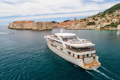 Charter Motor yacht MS Mama Marija Split