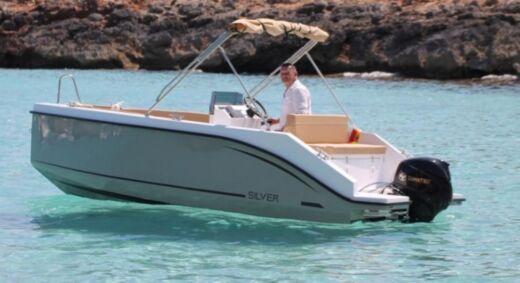 Silver Yacht 555