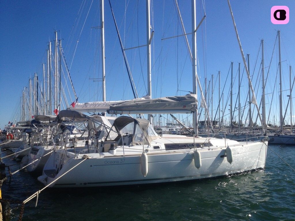 Voilier BENETEAU OCEANIS 37 11.13m