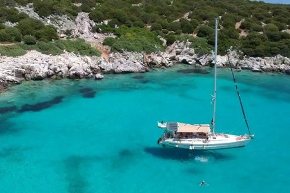 Charter Sailboat BAVARIA 50 Skyros