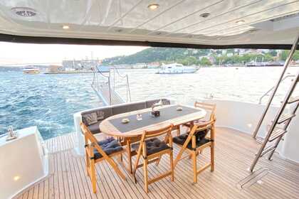 Luxury yacht charter in İstanbul