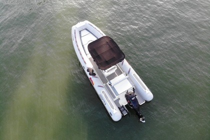 Miete RIB Bwa 750 Open Lège-Cap-Ferret