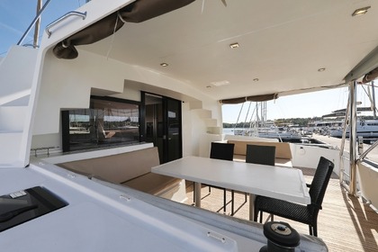 Hyra båt Katamaran BALI - CATANA BALI 4.5 Šibenik