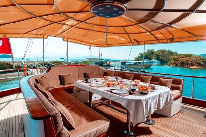 Traditional custom built gulet with a capacity of 10 people