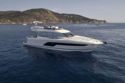 Hire Motor yacht Prestige 590 Antibes