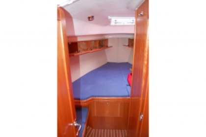 Aproveite o mar neste veleiro Bavaria 38 Cruiser