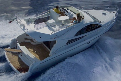 Hire Motorboat Rodman 12.80 Yacht Fly Positano