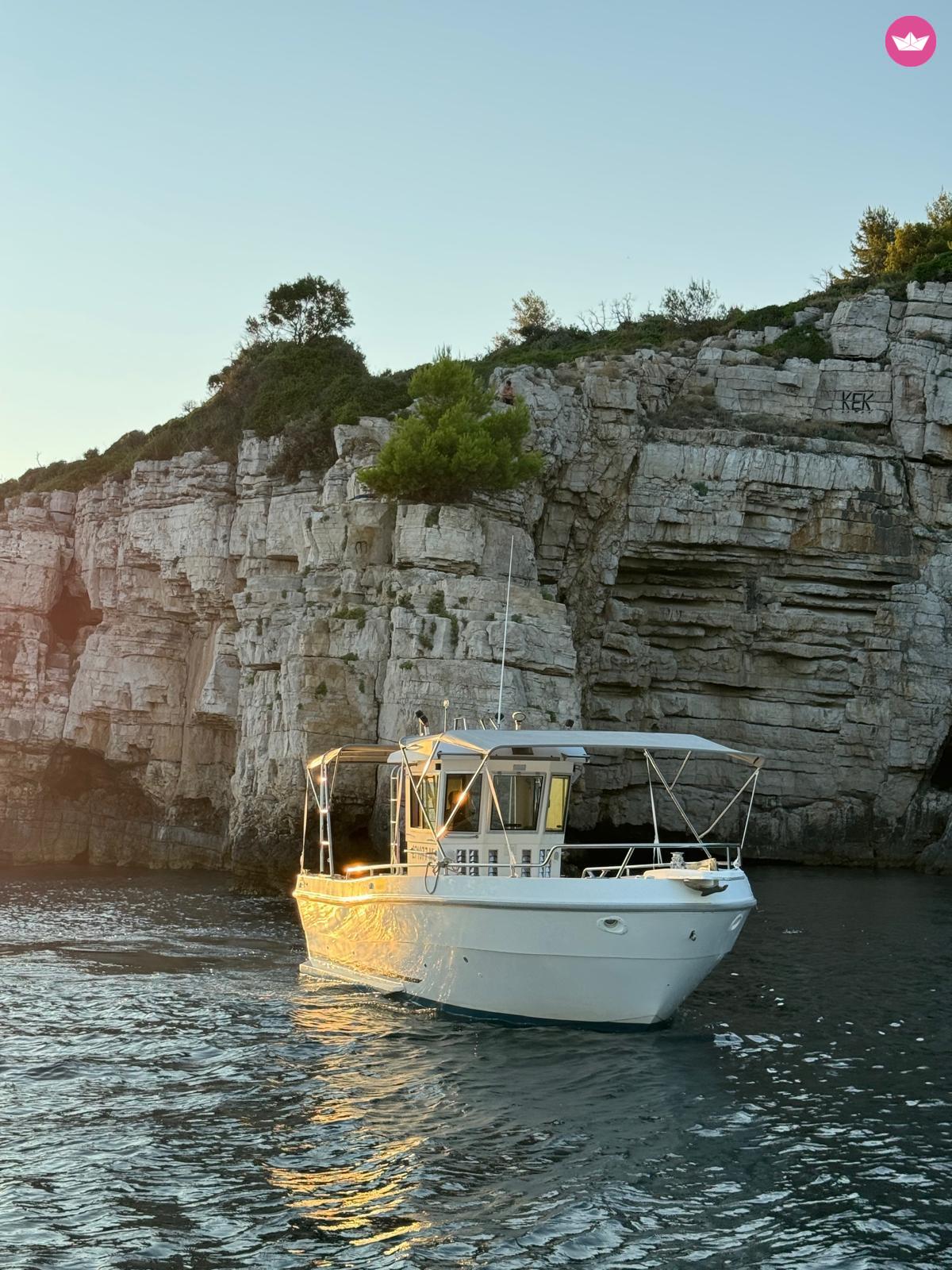 Bateau à moteur Private boat tour around N.P. Brijuni and Pula Triakis c30 150cv 6