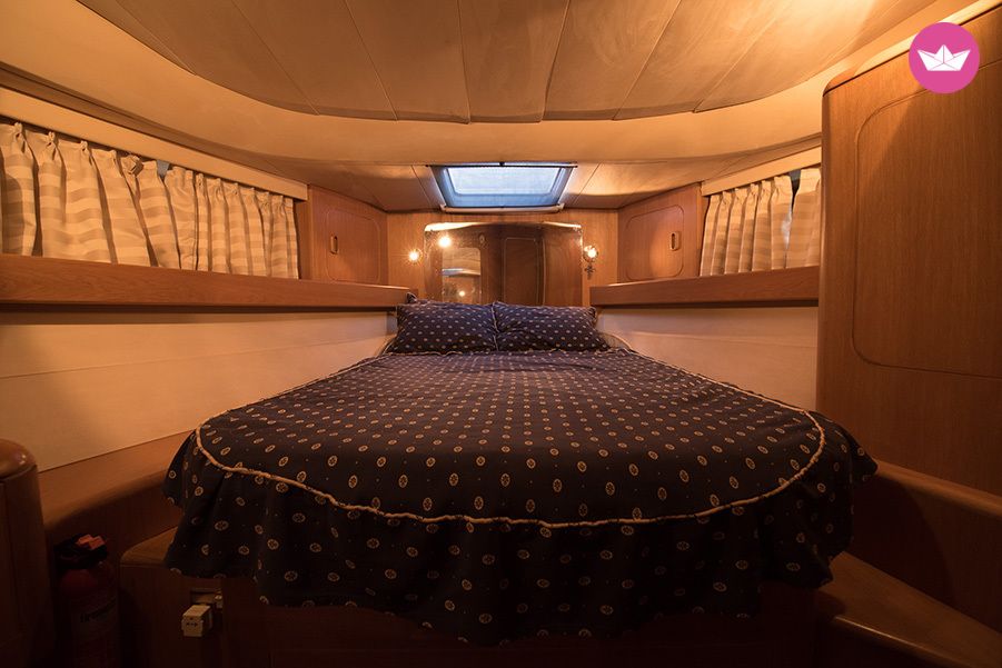 Motorboat Westerley Whitewater Wolfe 46 for hire