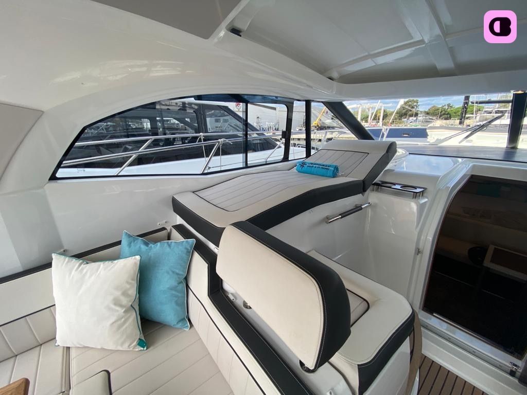 Bateau à moteur Jeanneau Leader 36 520cv 2