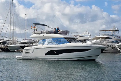 Verhuur Motorboot Prestige 420 New El Arenal