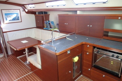 Hire Sailboat  Hanse 400 Quiberon