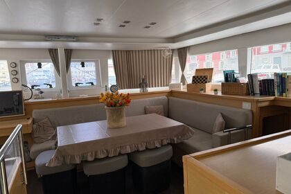 Catamarano Lagoon 450