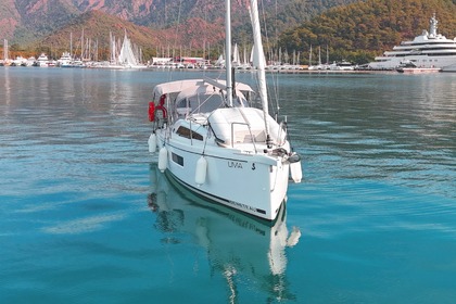 Location Voilier Beneteau Oceanis 30.1 Marmaris