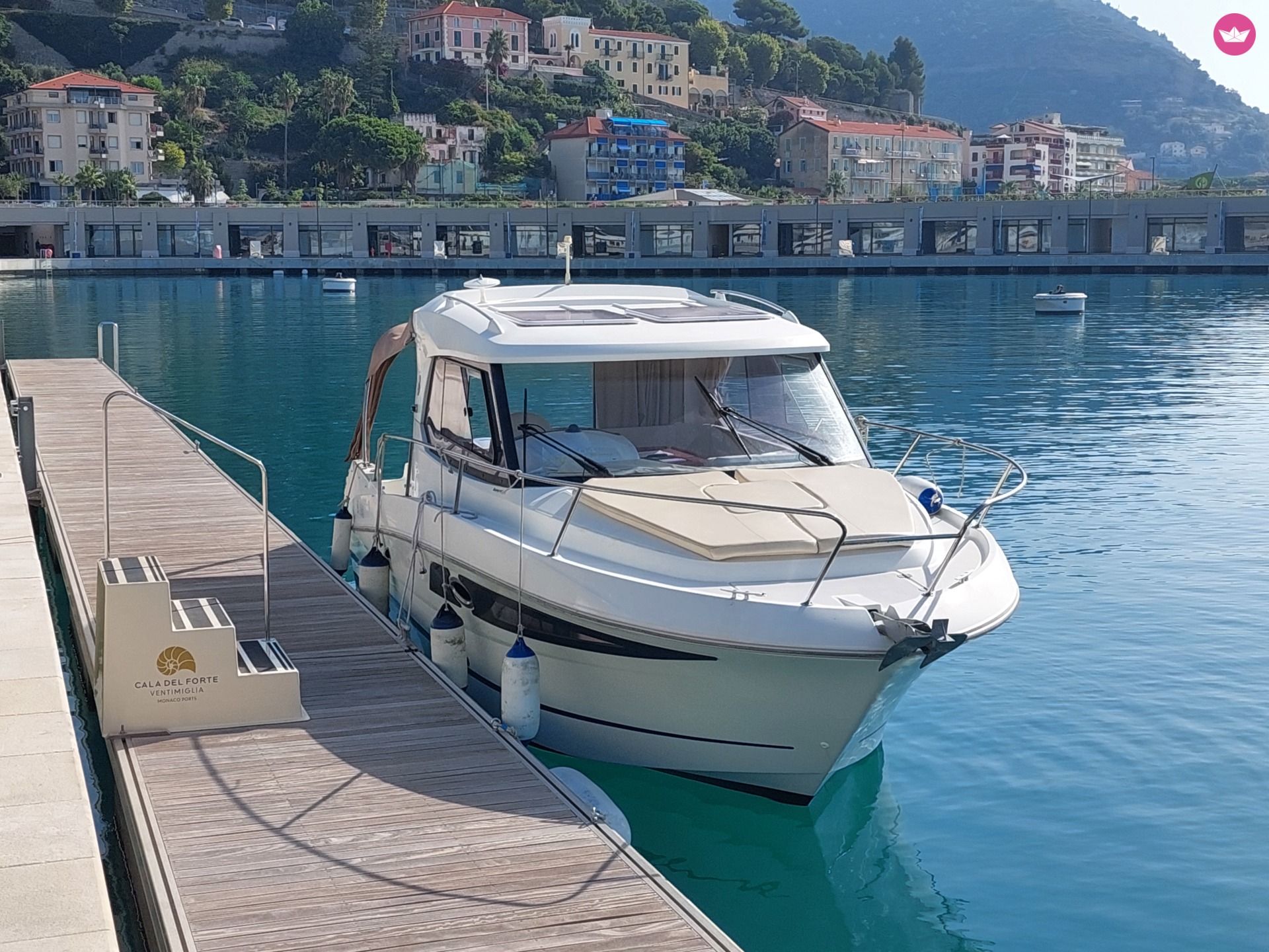 Bateau à moteur Beneteau Antares 9 250cv