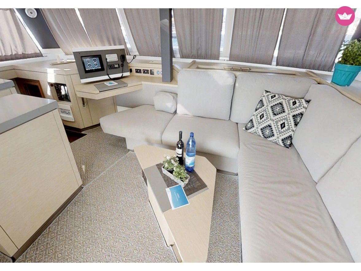 Catamaran Fountaine Pajot Saona 47 13.94m 3
