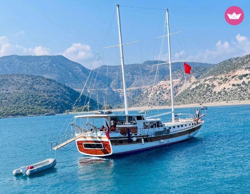 Goélette Custom Built Gulet with a capacity of 12 Ketch 25m 4