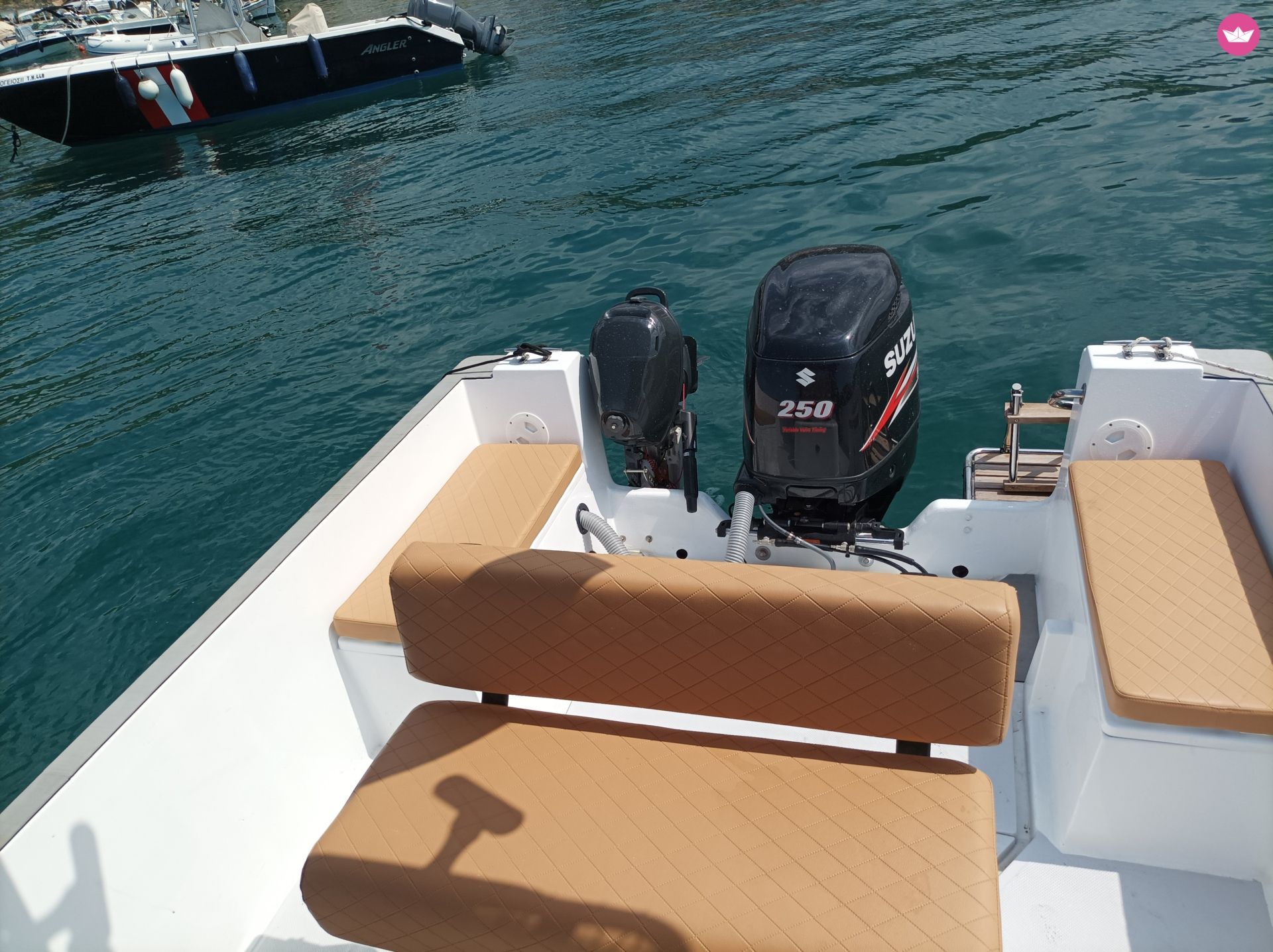Bateau à moteur Robalo 2120 250cv 3