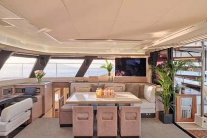 Alena Fountaine Pajot Power 67