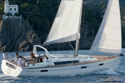 Charter Sailboat Beneteau Oceanis 45 Reggio Calabria