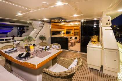 Ferretti 80 for day and weekly cruises
