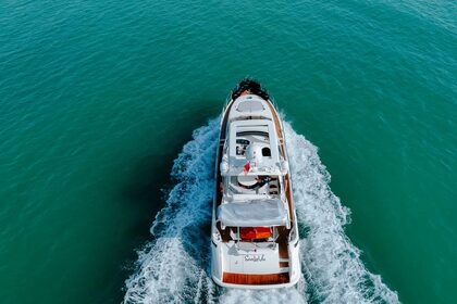 Azimut 68 Fly (2010)