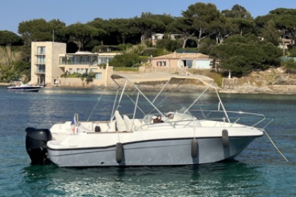 Noleggio Barca a motore Jeanneau Cap Camarat 625 Sainte-Maxime