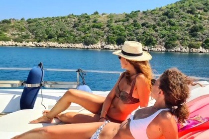 Yacht Canados 24 metri