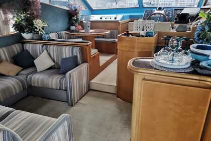 Noleggio Barca a motore Raffaelli Ouragan 52 Salerno