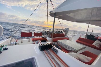 ONE IBIZA CREWED CATAMARÁN EXCESS 11