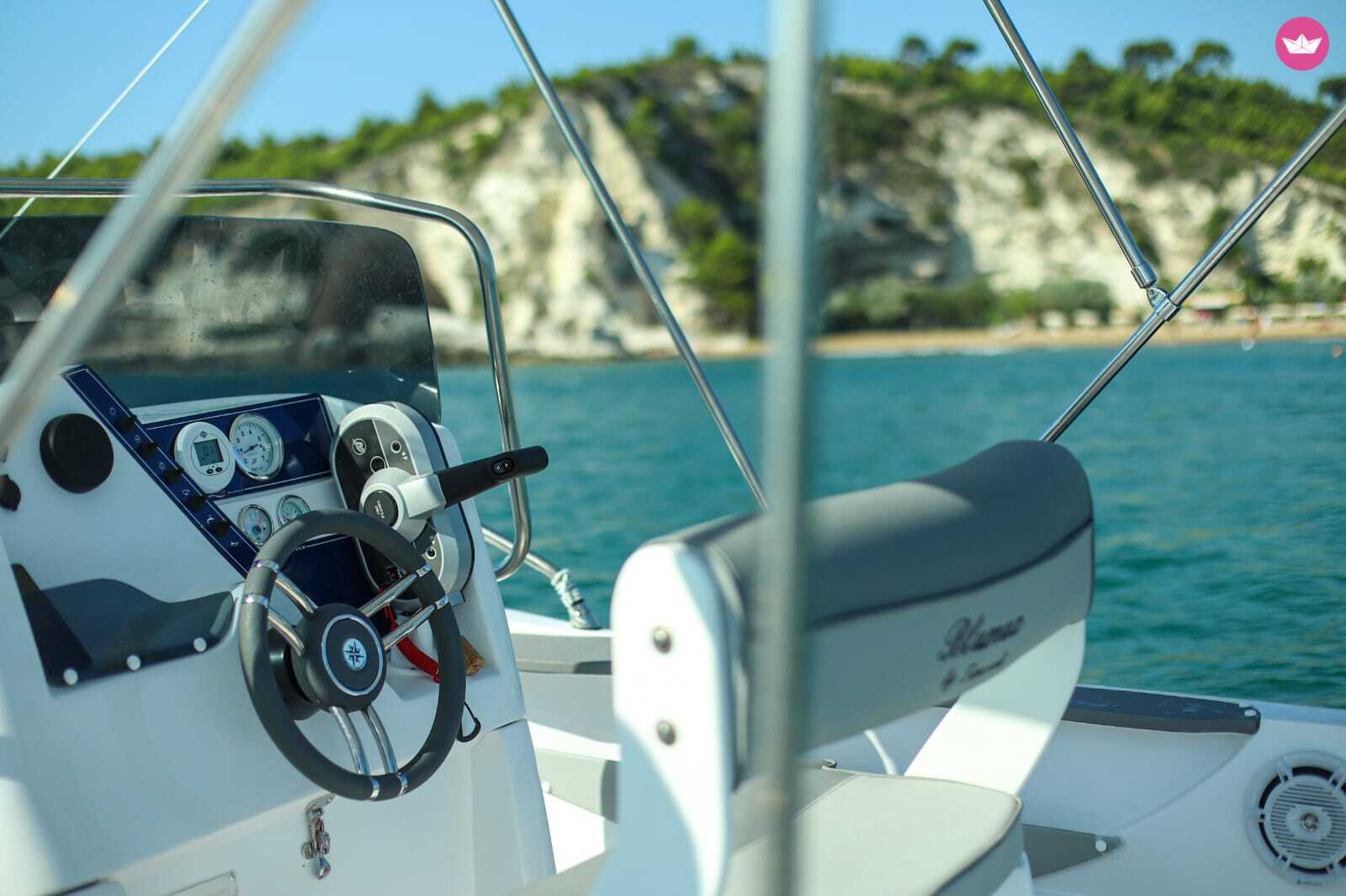 Bateau sans permis Blumax 19 Open 40cv 2