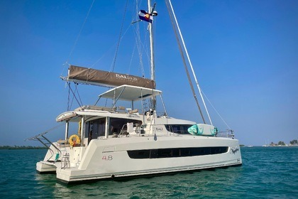 Hire Catamaran Bali - Catana 4.8 Belize