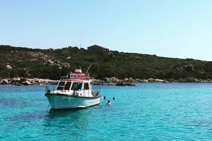 Charter Motorboat Sciallino 33 La Maddalena