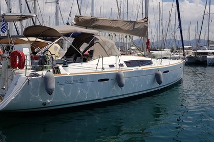 Hire Sailboat Bénéteau Oceanis 46 - 4 cab. Alimos