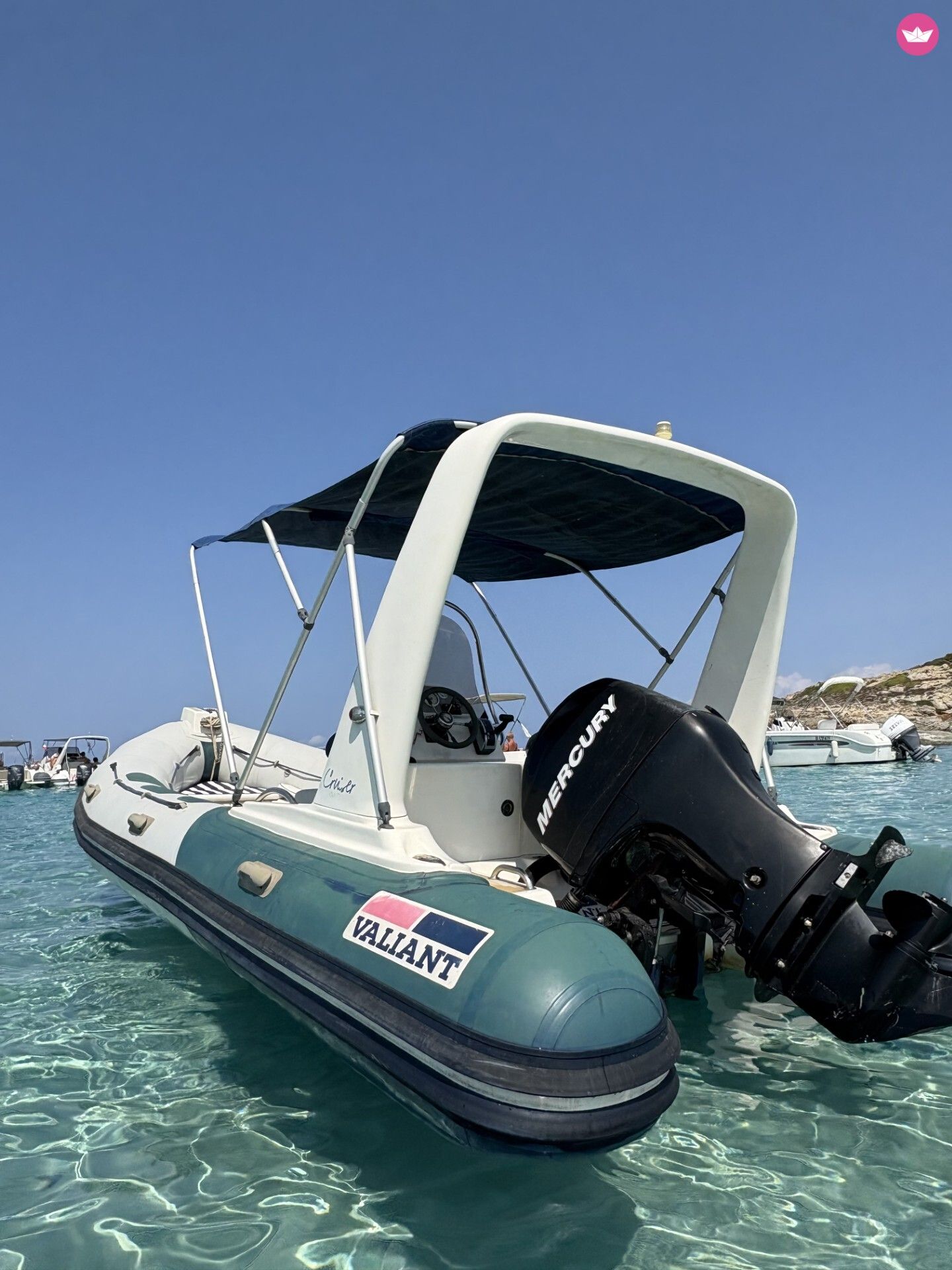 Bateau à moteur Valiant V 620 4