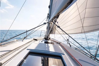 Charter Sailboat Beneteau Cyclade 50.50 Bonifacio