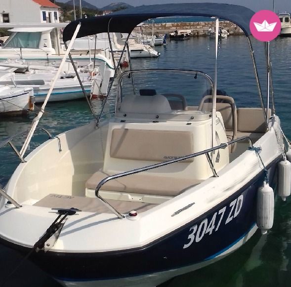 Charter motorboat in Zadar  