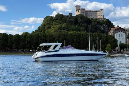 Hire Motorboat Tullio Abbate Elita 33 Angera