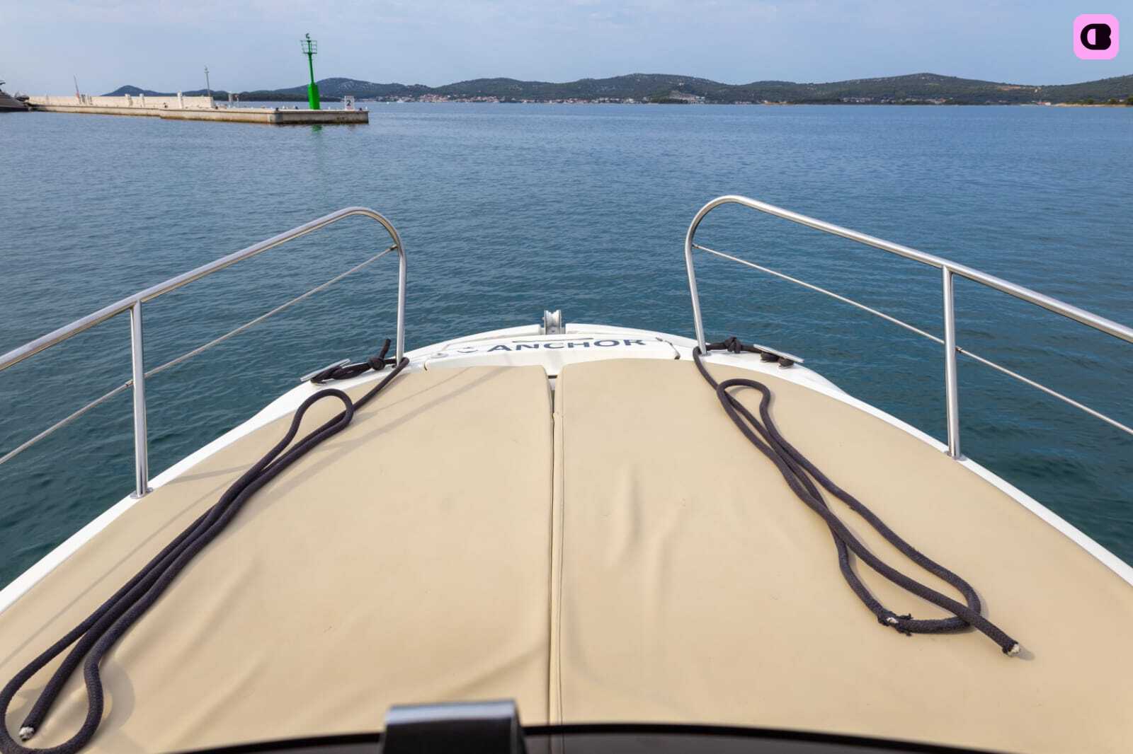 Bateau à moteur Fly HM22 150cv 5