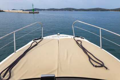 Location Bateau à moteur Fly HM22 Općina Sveti Filip I Jakov