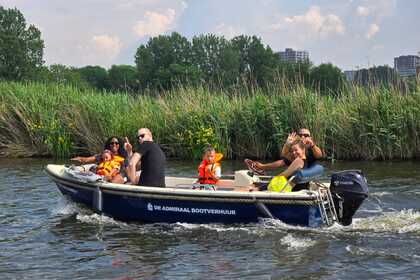 Rental Motorboat Oud Huijzer 450 Rotterdam