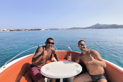 Private Boat Trip - Charter  Can Picafort ·