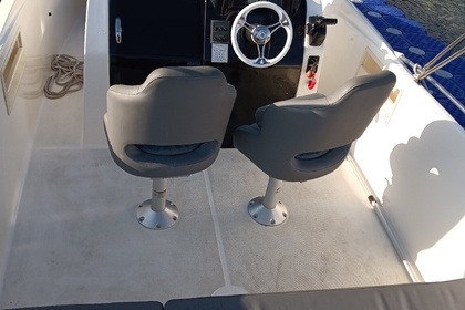 Location Bateau à moteur Quicksilver 675 Prižba