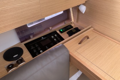 Hire Sailboat Dufour 360 Grand Large Quiberon