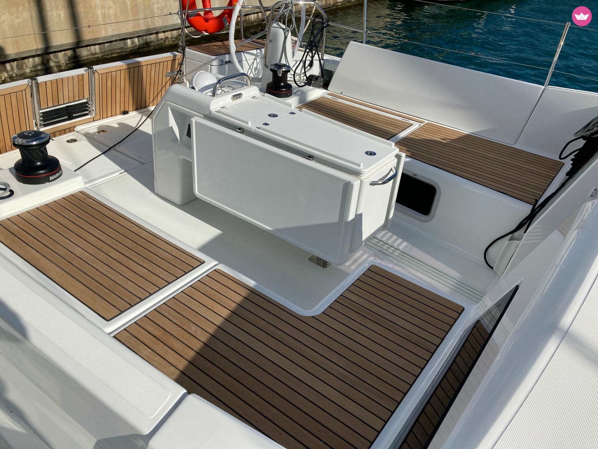 Hire Sun Odyssey 490