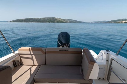 Quicksilver 755 for rent in Split - Full equipment for easy navigation!