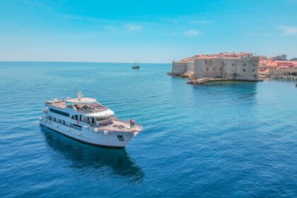 Verhuur Motorjacht MS San Spirito Brand New Dubrovnik