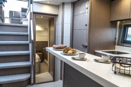 Sunseeker Predator 50