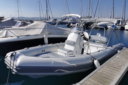 Location Semi-rigide Adventure VESTA 650 Saint-Raphaël