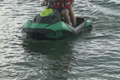 Location Jet-ski Seadoo Spark 900 Ho Ace Biscarrosse